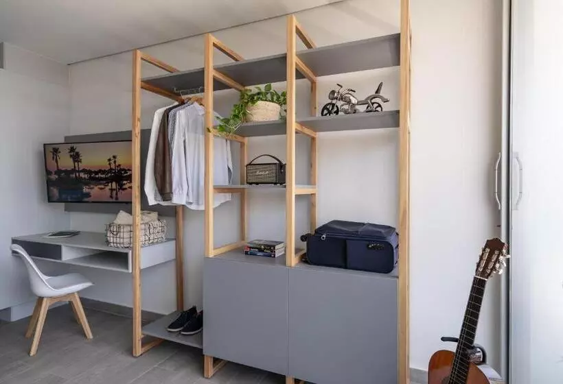 هتل Zt Coliving And