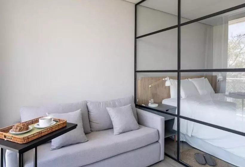 هتل Zt Coliving And