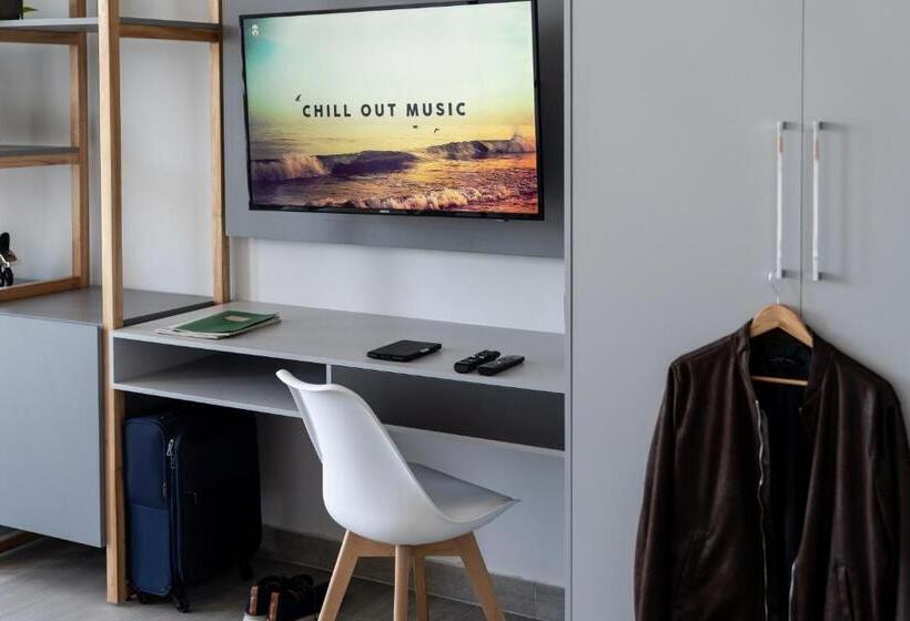 هتل Zt Coliving And