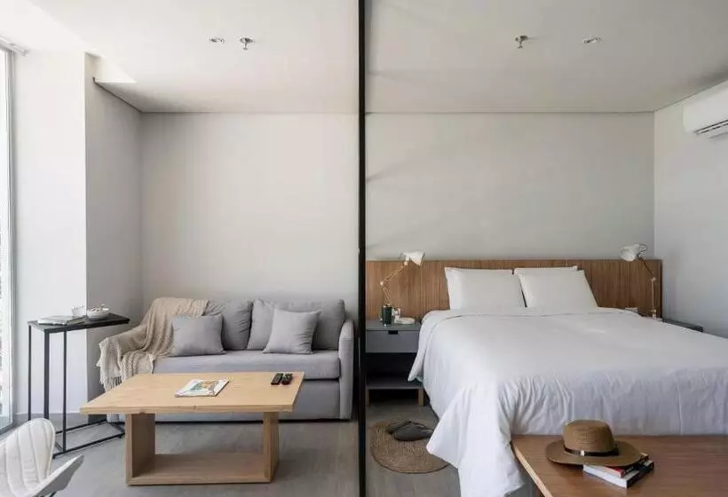 هتل Zt Coliving And