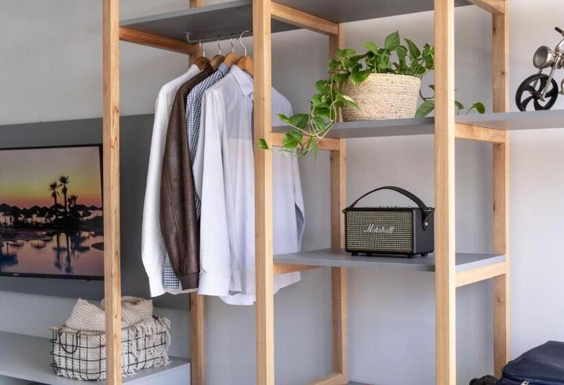 هتل Zt Coliving And