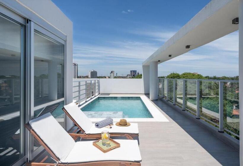 هتل Zt Coliving And