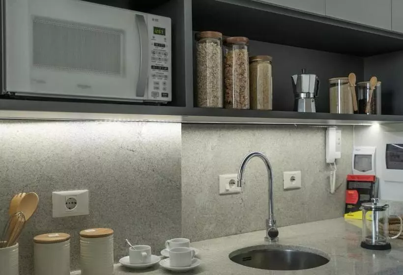 هتل Zt Coliving And