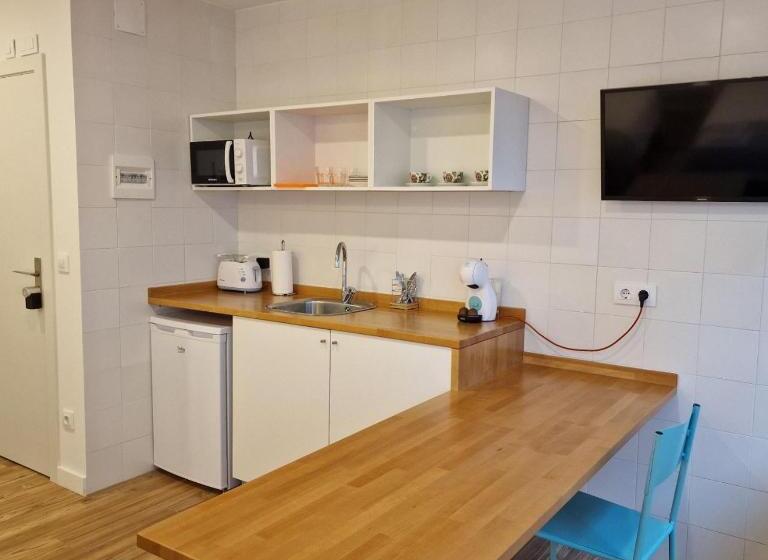 پانسیون Alojamientos Cando