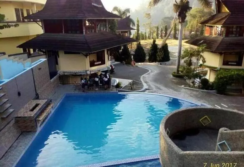 Sapadia Hotel Parapat