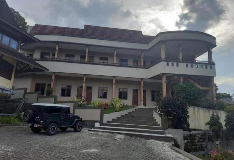 Sapadia Hotel Parapat