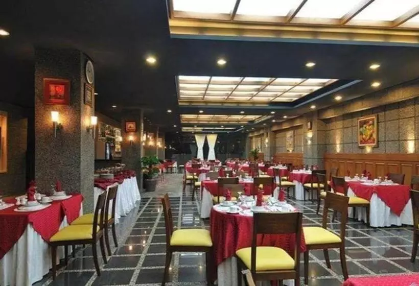 Sapadia Hotel Parapat