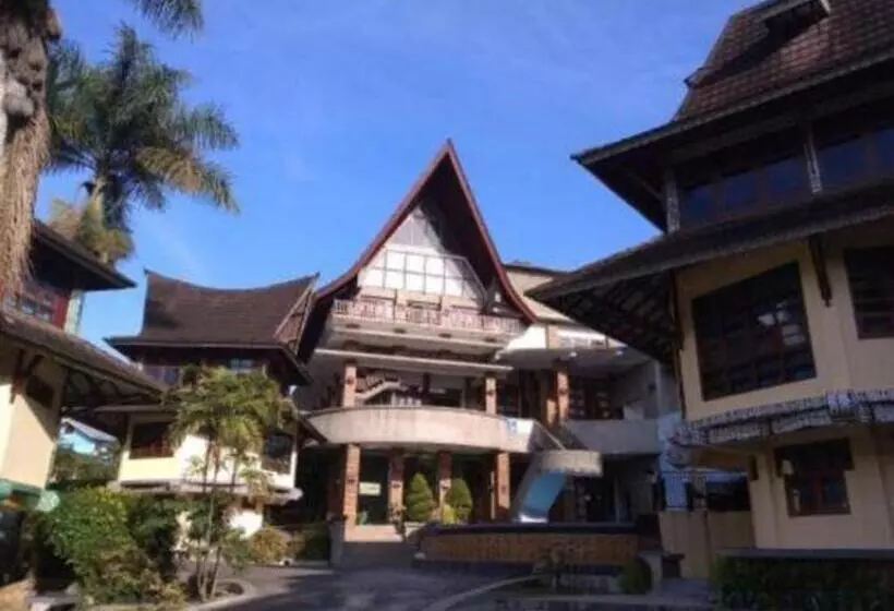 Sapadia Hotel Parapat