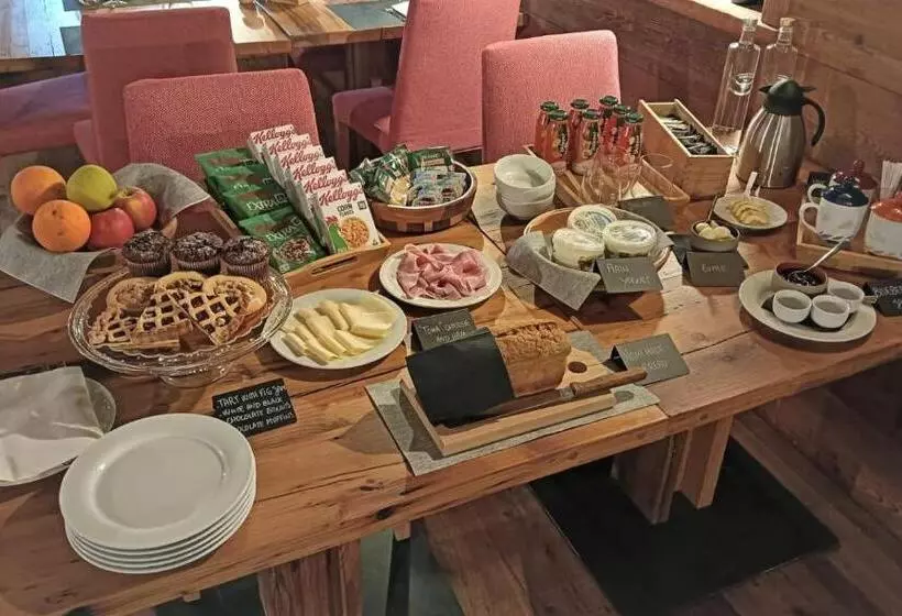 Hotelli Agriturismo Montana Fold