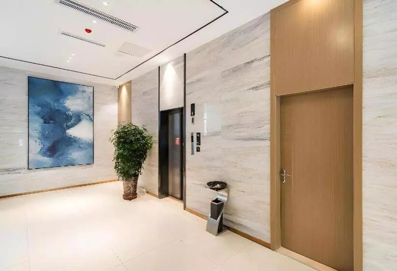 Hotelli City Comfort Inn Lhasa Potala Palace Scenic View