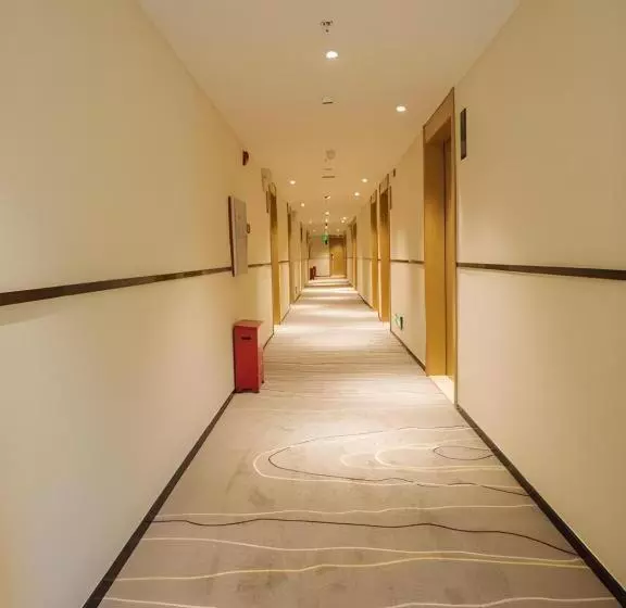 Hotelli City Comfort Inn Yangjiang High Tech Zone Pinggang