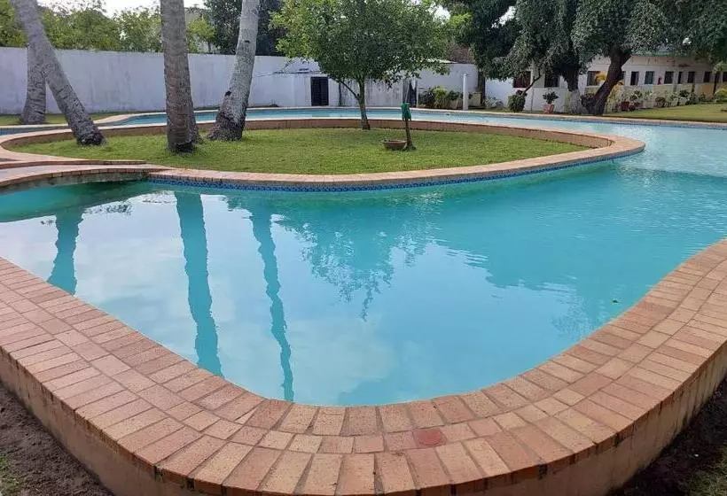هتل Inhambane