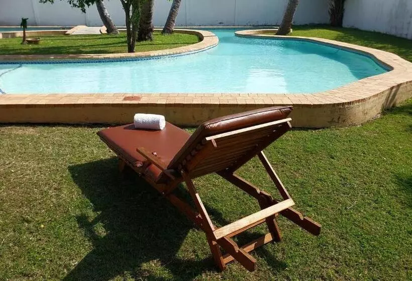 هتل Inhambane