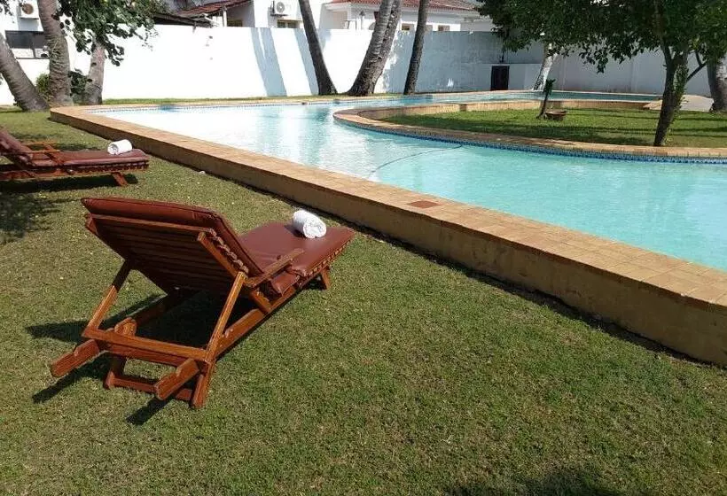 هتل Inhambane