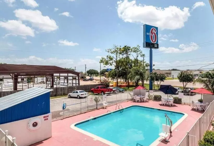 ホテル Quality Inn & Suites Victoria East