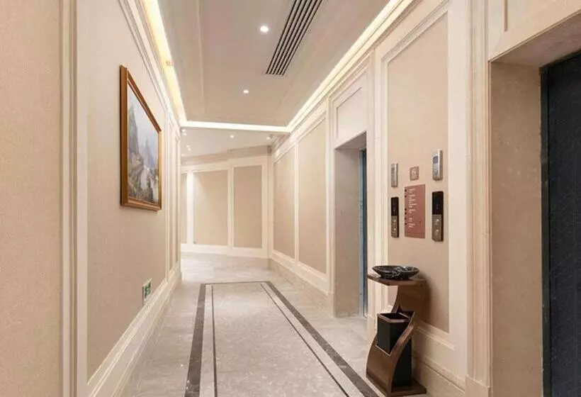 Vienna Hotel Yongzhou Dong An High Speed Railway Station