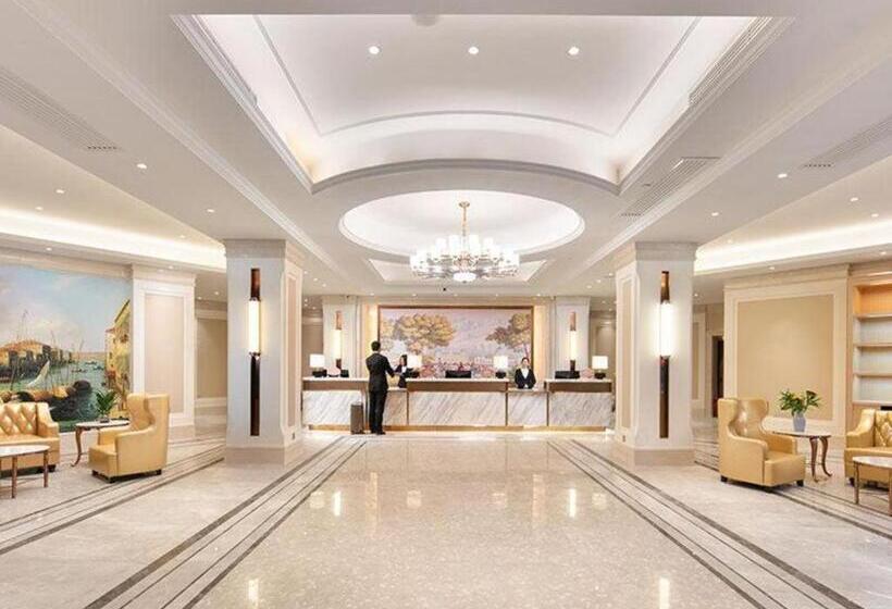 Vienna Hotel Yongzhou Dong An High Speed Railway Station