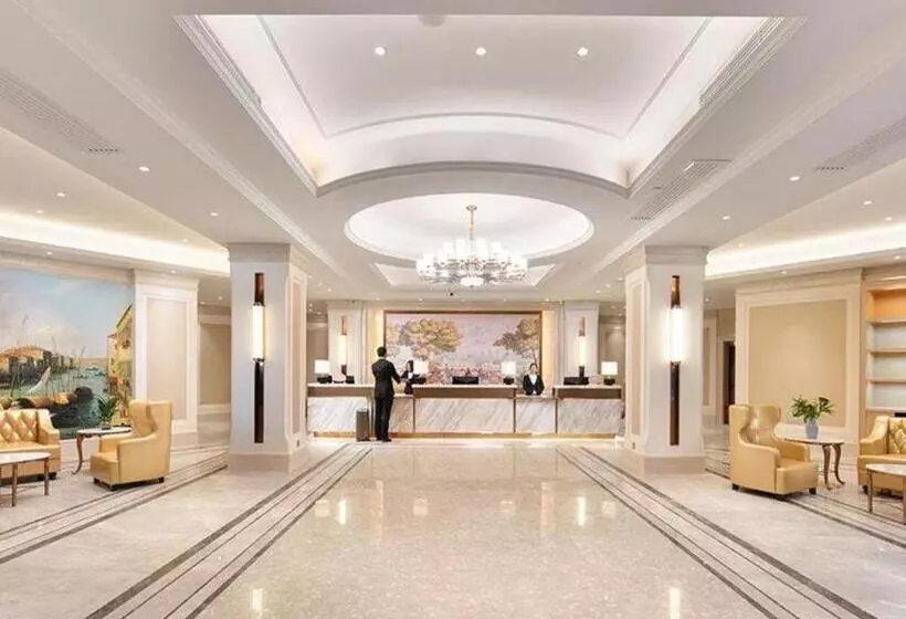 Vienna Hotel Yongzhou Dong An High Speed Railway Station