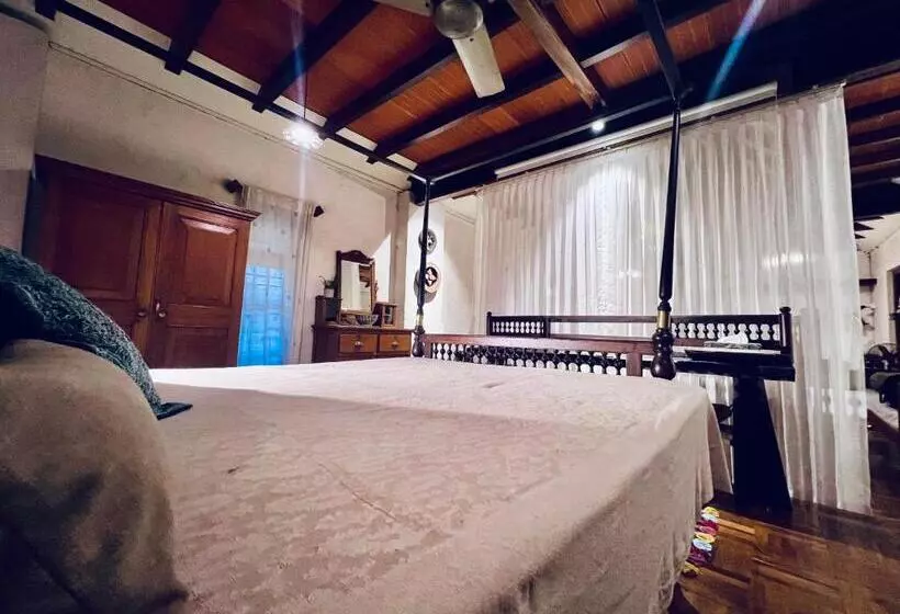 Aamiaismajoitus (B&B) Svarna