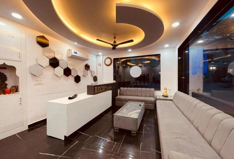 Aamiaismajoitus (B&B) Wooib Hotels, Haridwar