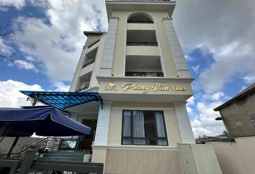 هتل Capital O 1208 Phong Van Villa