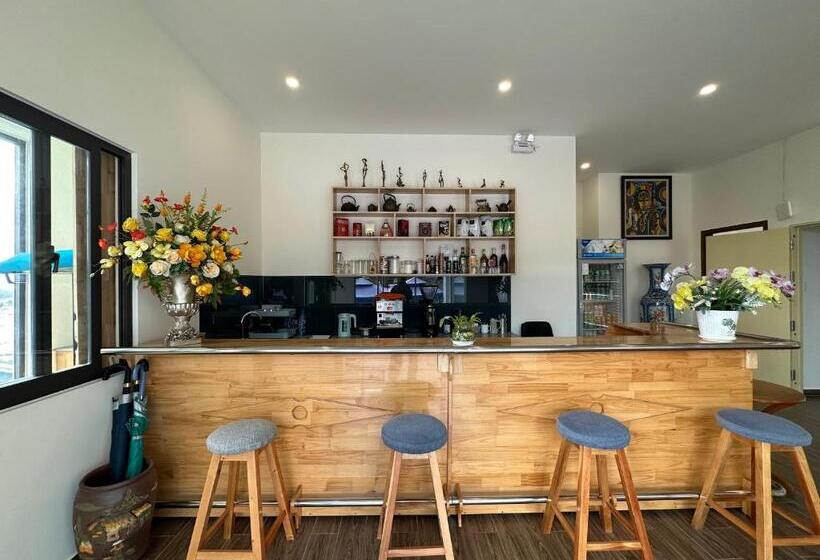 هتل Capital O 1208 Phong Van Villa