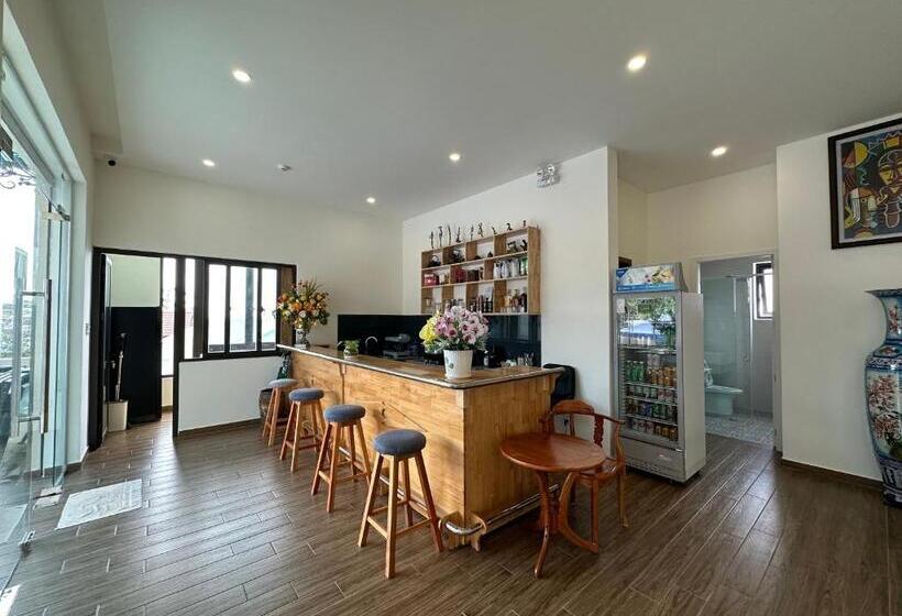 هتل Capital O 1208 Phong Van Villa