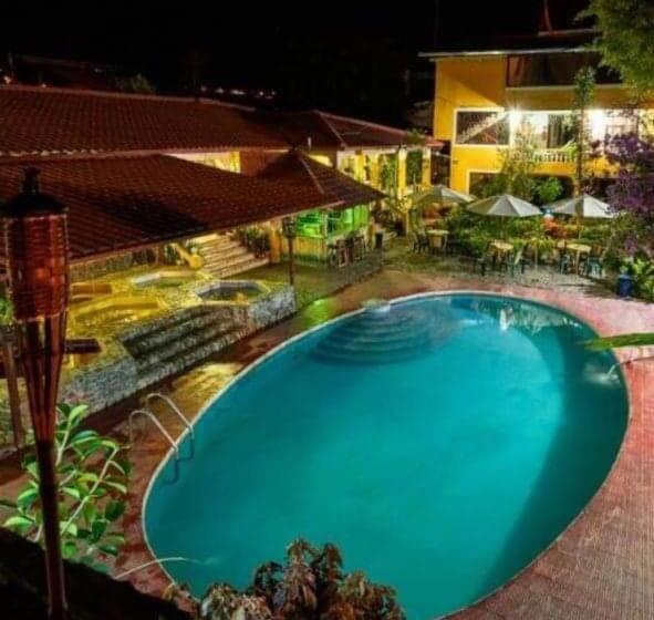 فندق Hostería Ruinas De Quinara