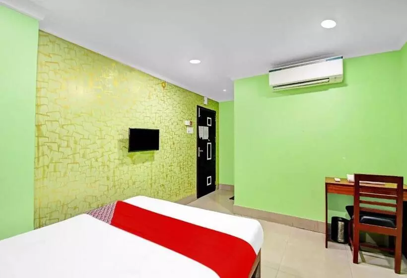 هتل Oyo Tower Shanavi Inn