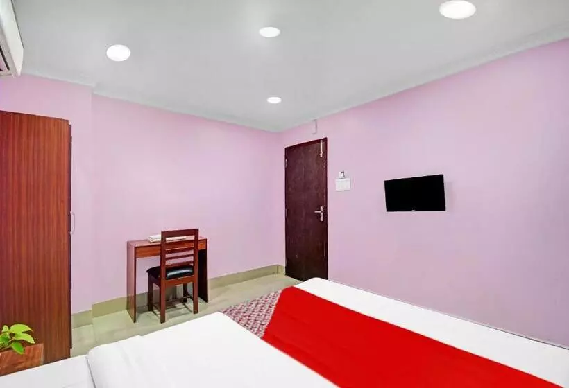 هتل Oyo Tower Shanavi Inn