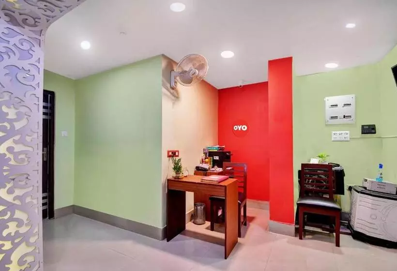 هتل Oyo Tower Shanavi Inn