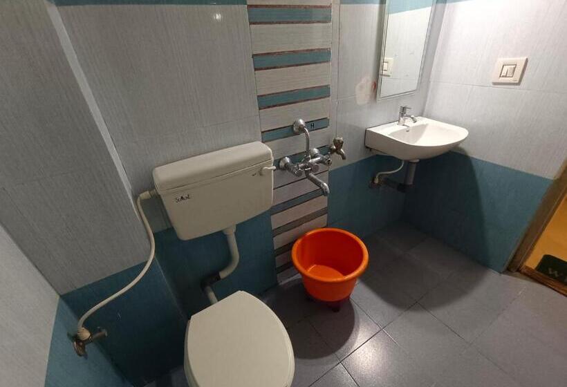 فندق Vishnu Residency