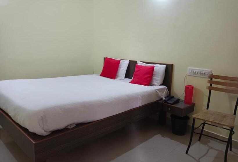 فندق Vishnu Residency