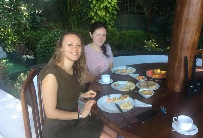 ペンション Cozy Homestay Kandy