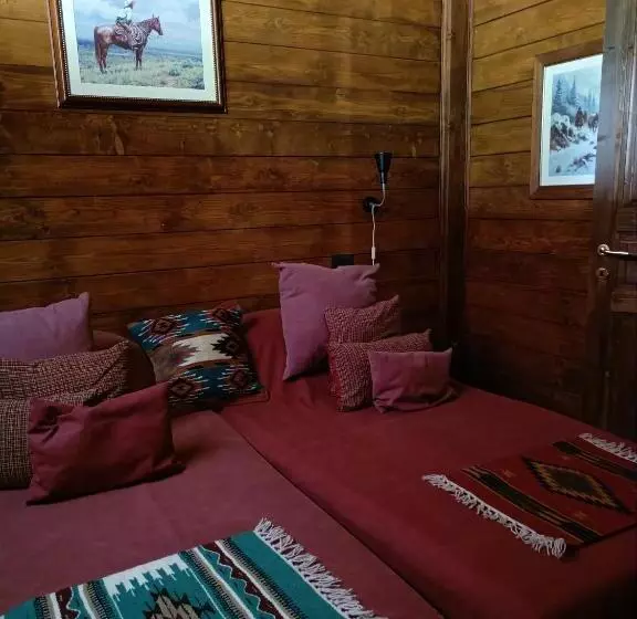 ペンション Red Cedar Ranch