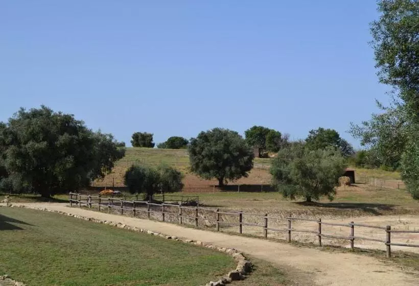 ペンション Red Cedar Ranch