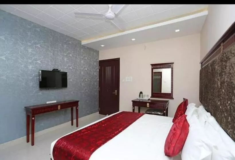 ホテル Eleven Heights ,bhopal