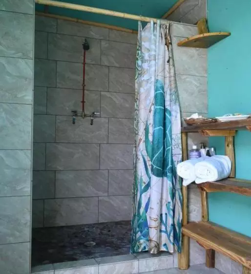 Open Gate Hostel Hawaii