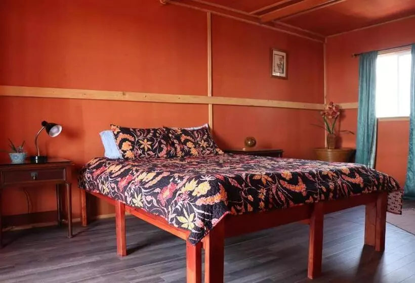 Open Gate Hostel Hawaii