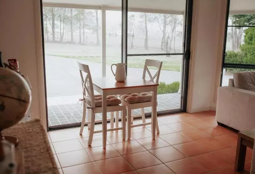 Aamiaismajoitus (B&B) Laurina Estate