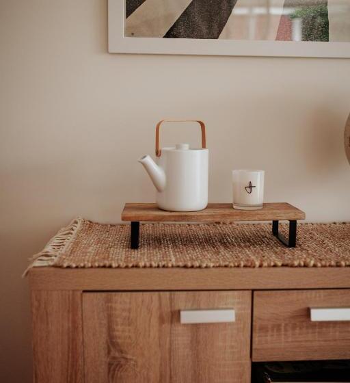 ベッドアンドブレックファースト Laurina Estate