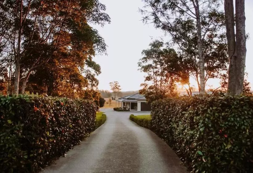 Aamiaismajoitus (B&B) Laurina Estate