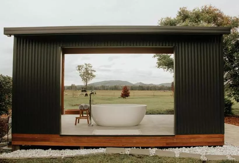 Aamiaismajoitus (B&B) Laurina Estate