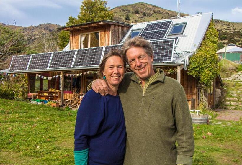 Nocleg ze śniadaniem Mountain Yurt, Stunning Views, Near Wanaka