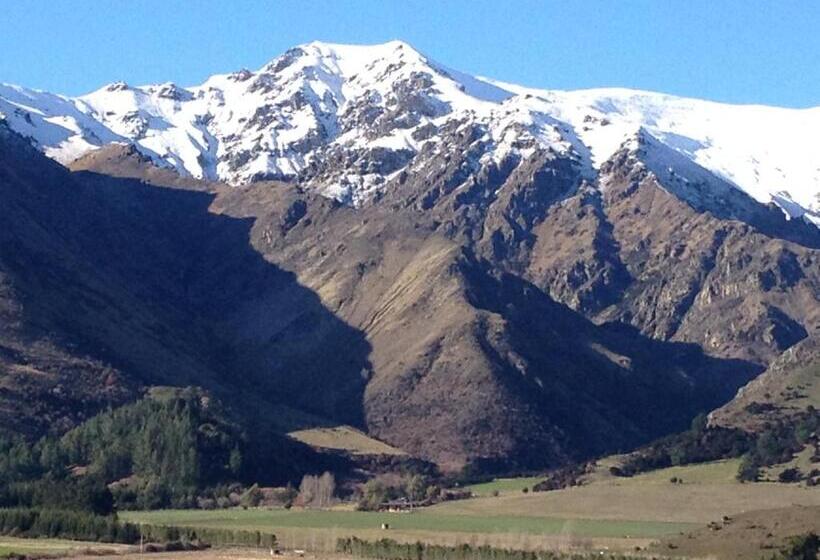 Nocleg ze śniadaniem Mountain Yurt, Stunning Views, Near Wanaka