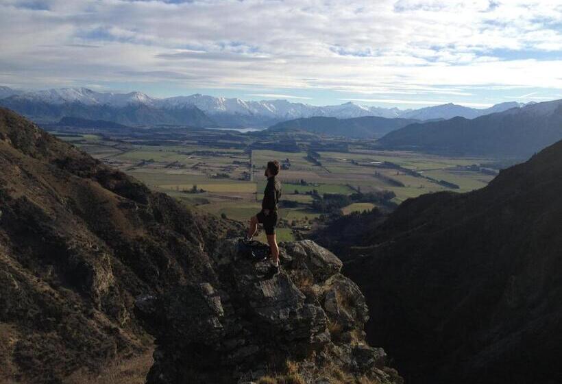 Nocleg ze śniadaniem Mountain Yurt, Stunning Views, Near Wanaka