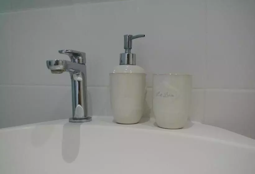 ベッドアンドブレックファースト Magnifique Suite Avec Jacuzzi Privatif