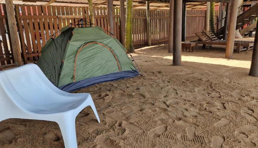 هتل Backpakers Robinson Plage