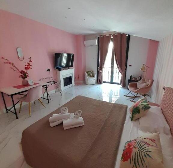 پانسیون Black Vulcano Suites&studios