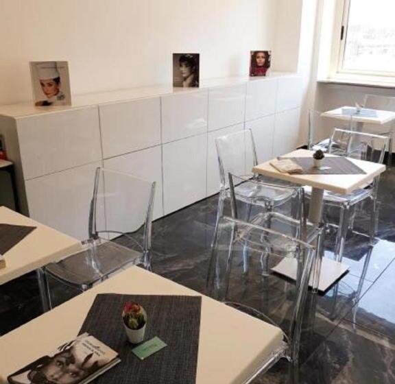 پانسیون Black Vulcano Suites&studios